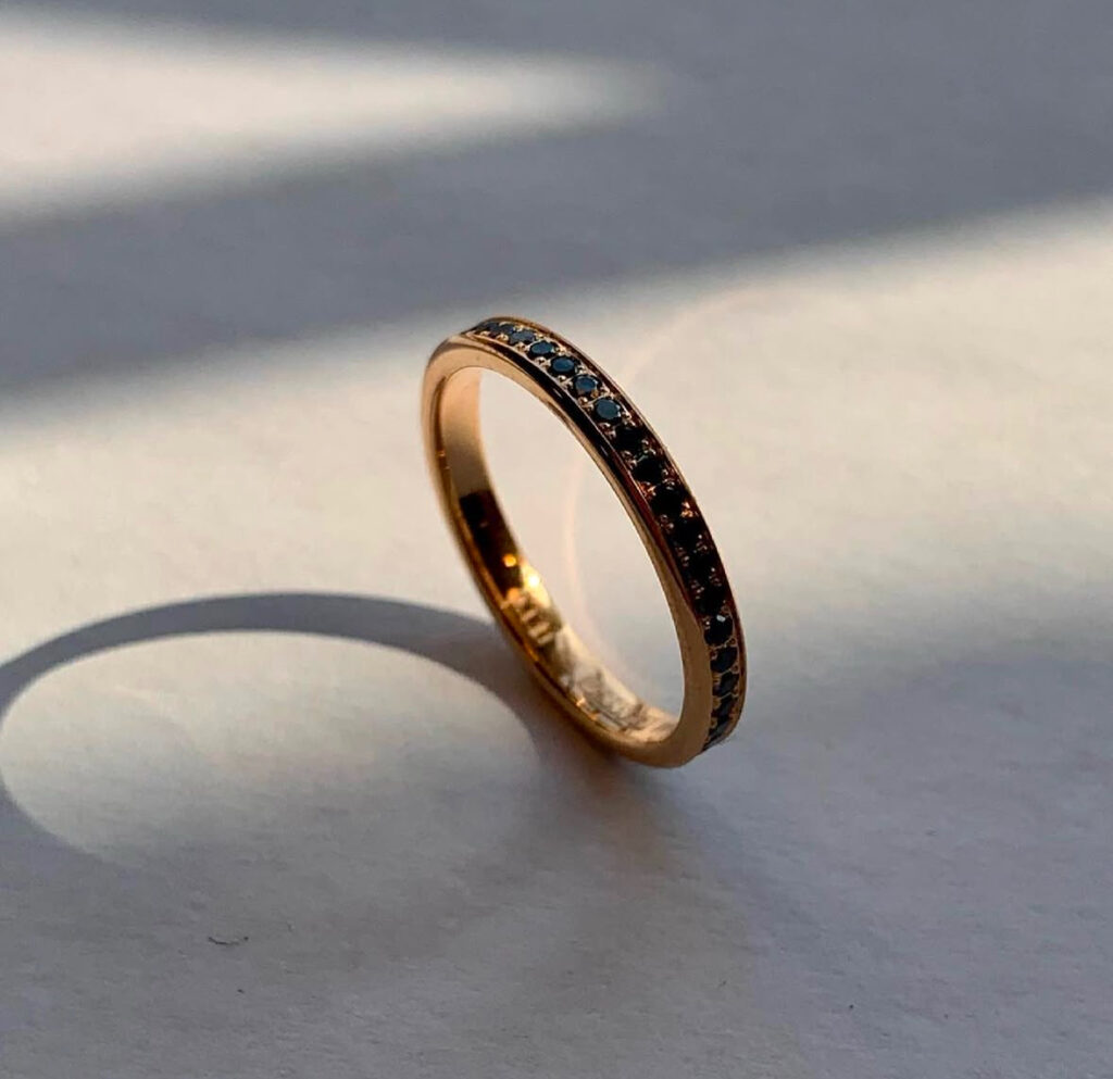 Exklusiva smycken svart ring
