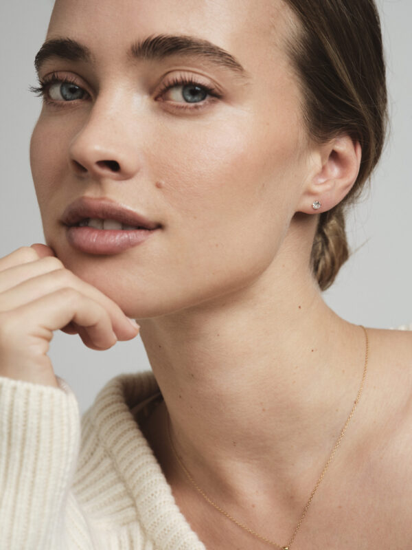 Jolie Gold Medium Studs - Bild 4