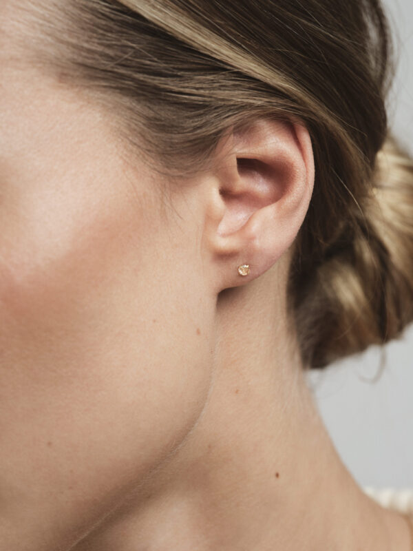 Jolie Gold Small Studs - Bild 6