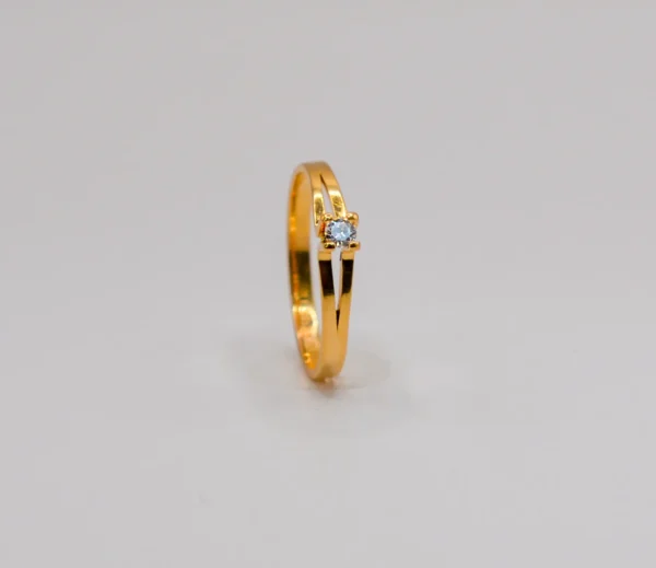 Guld Ring med diamant