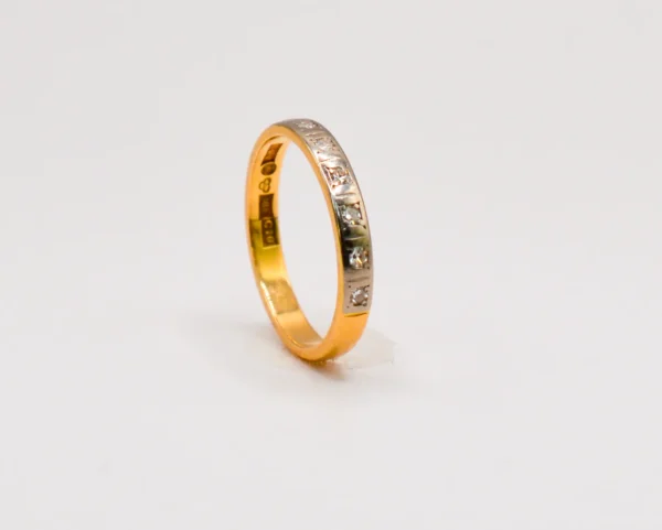 Guld Ring med 6 diamanter