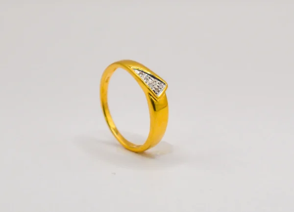 Guld Ring Triangel diamant