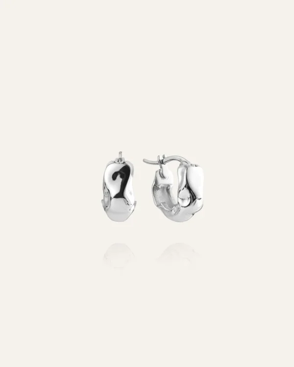 Wavy Bolded Mini Hoops - Bild 2
