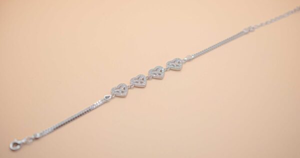 Hjärtformad armband