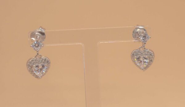 Hjärtformad örhänge