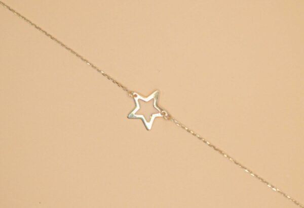 Armband med stjärna berlock