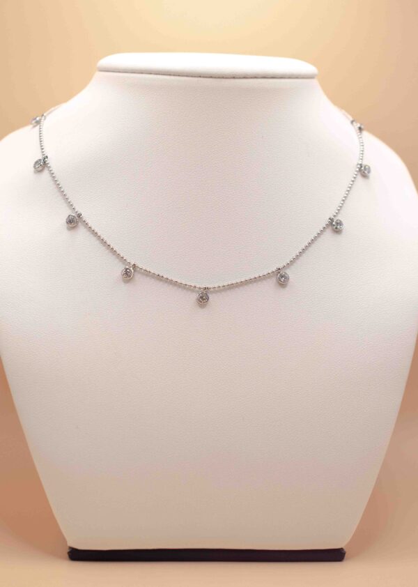 Halsband