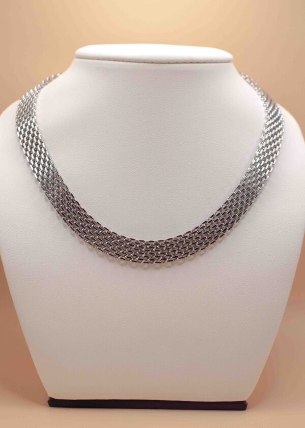 Halsband