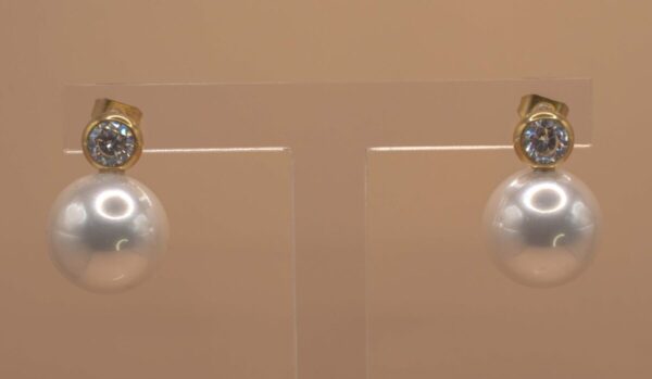 Guldfärgad Örhängen