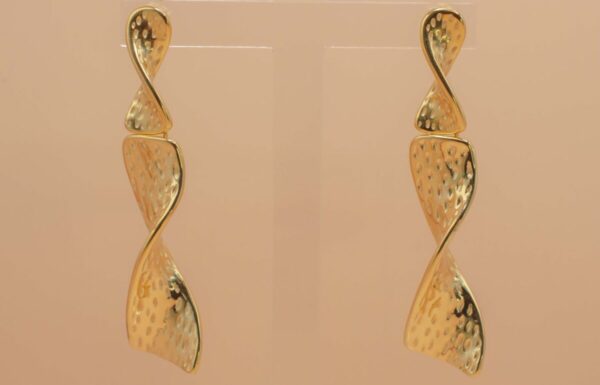 Guldfärgad Örhängen