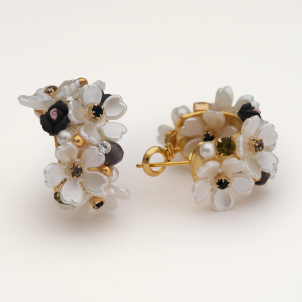 Anastasia earrings - Creme / nightfall