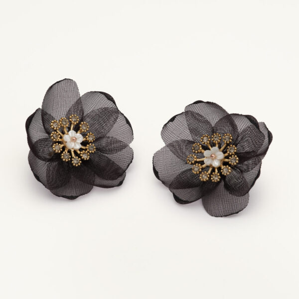 Organza botanical earrings - Black