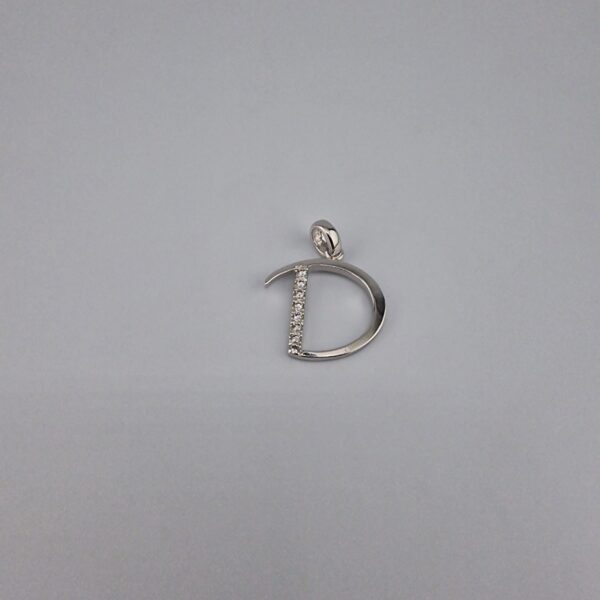 Bokstav hänge D med zirgon