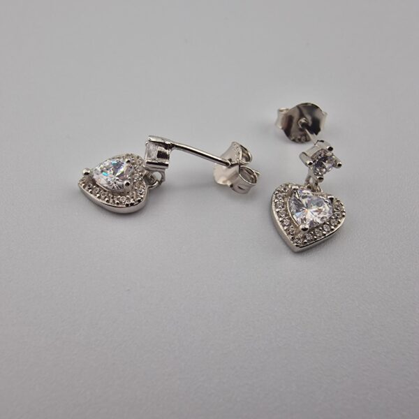 Hjärtformad örhänge