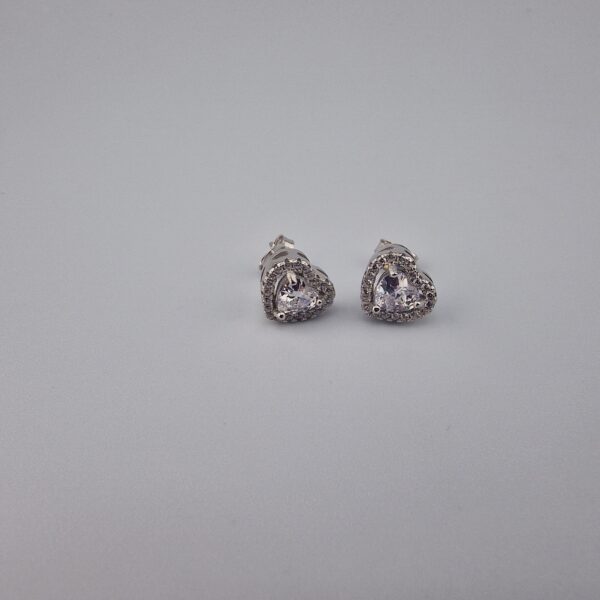 Hjärtformad örhänge