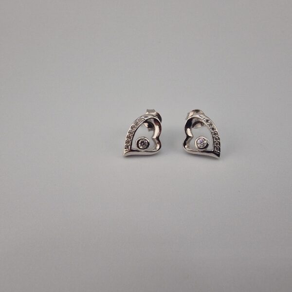 Hjärtformad örhänge