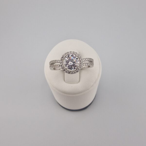 Damring med Zirkonsten