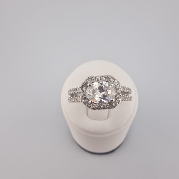 Damring med Zirkonsten