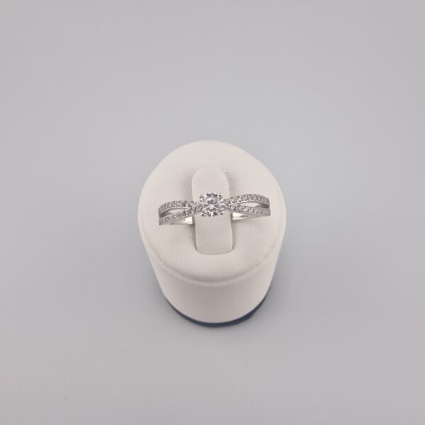 Damring med Zirkonsten