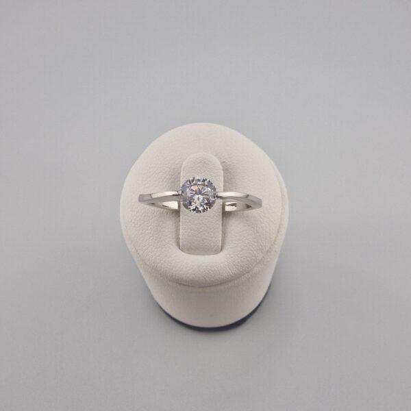 Damring med Zirkonsten