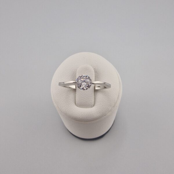 Damring med Zirkonsten